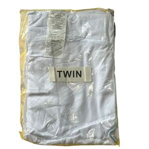 Comfort revolution white Twin Cooling fitted sheet twin bed blue trim hot sleep